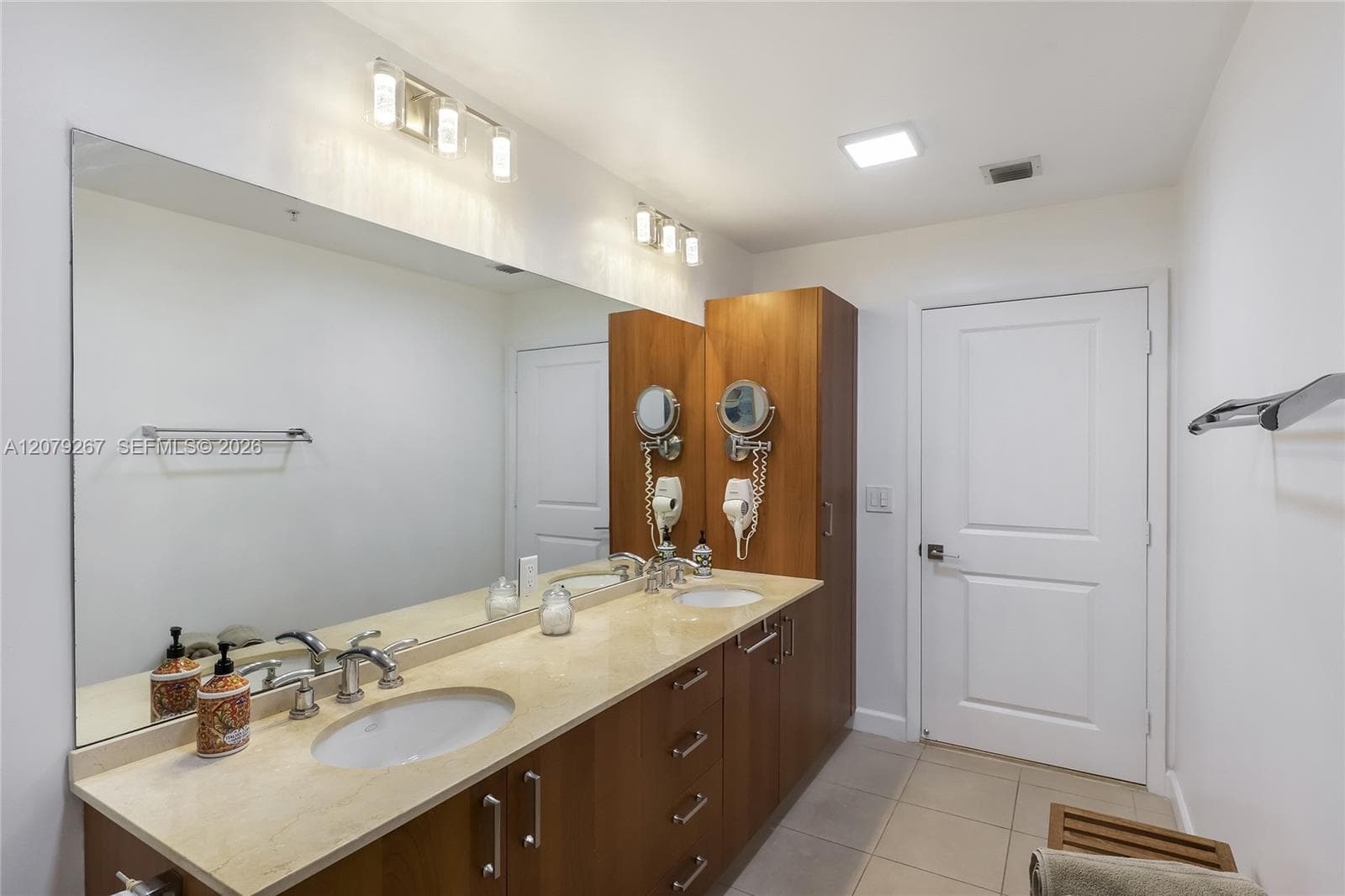 OCEAN MARINE YACHT CLUB C · #M6 in Hallandale Beach - Photo 25