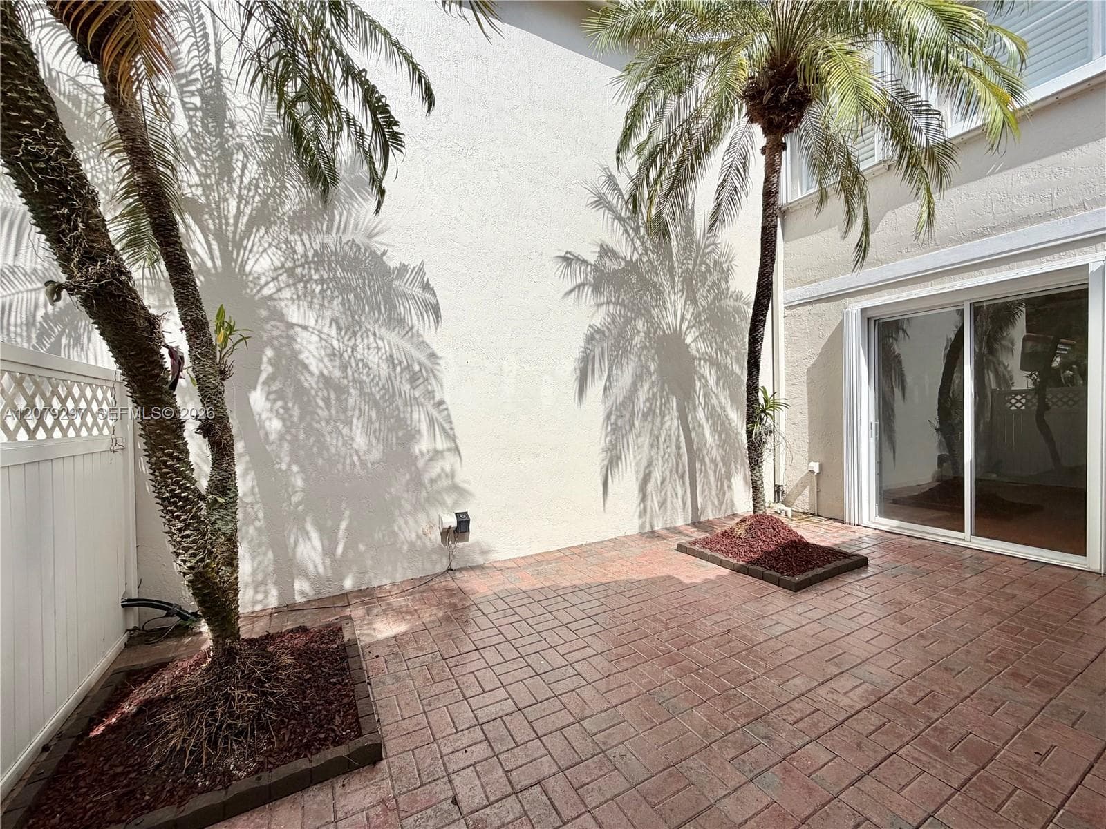 1135 Cliffrose St photo 24