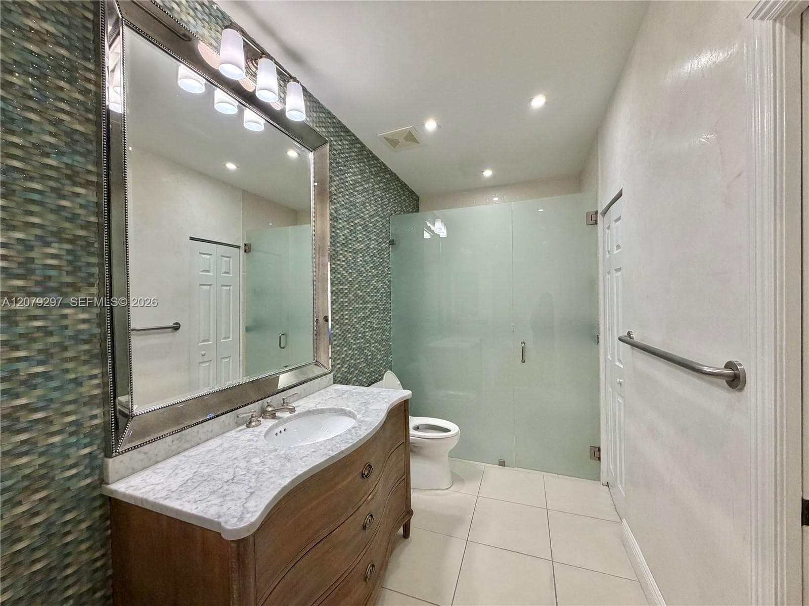 1135 Cliffrose St photo 15