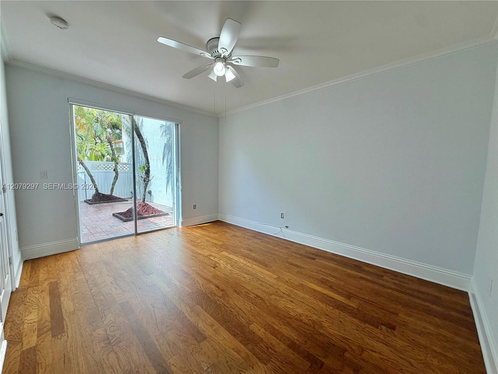 1135 Cliffrose St photo 19