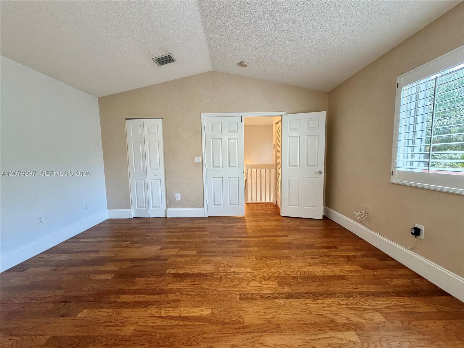 1135 Cliffrose St photo 29