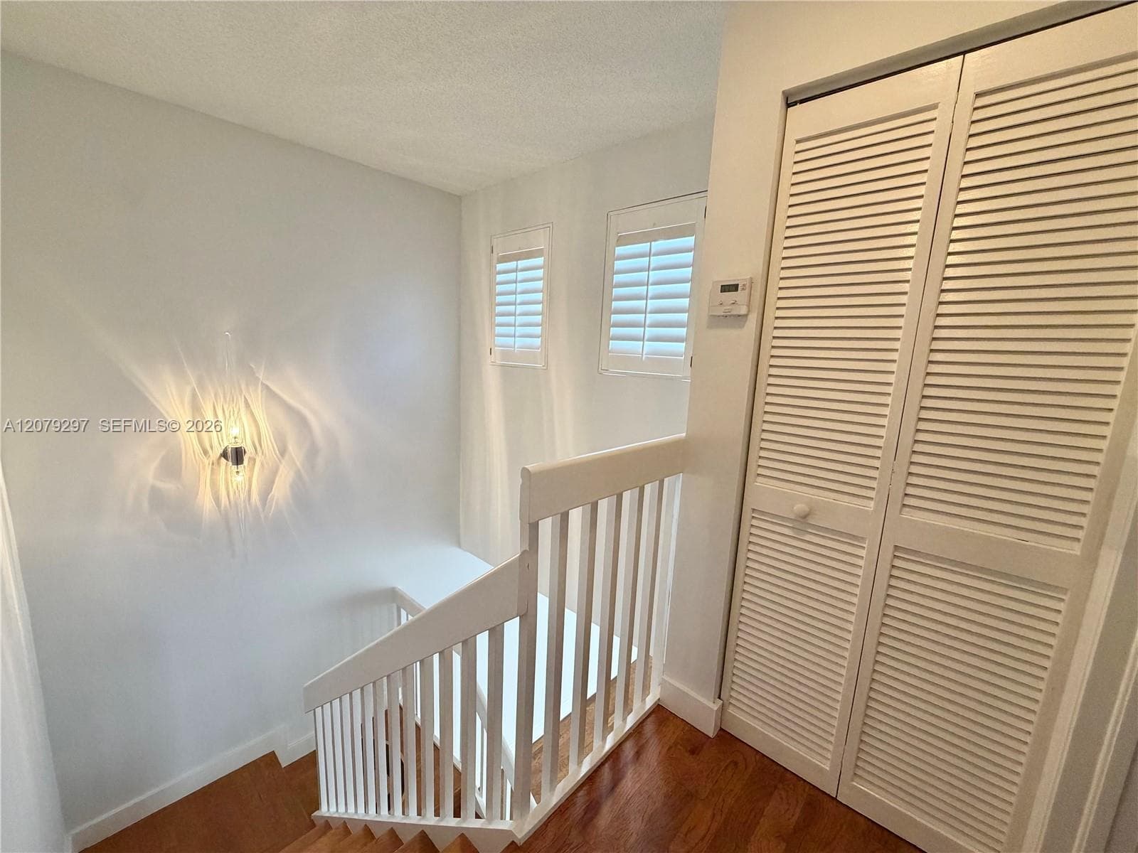 1135 Cliffrose St photo 25