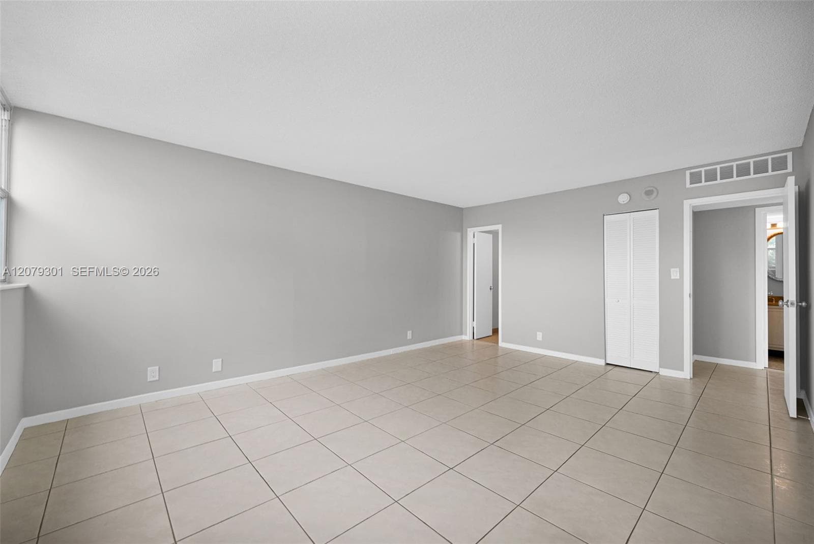 LAKE POINT TOWER CONDOMIN · #109 in Hallandale Beach - Photo 17