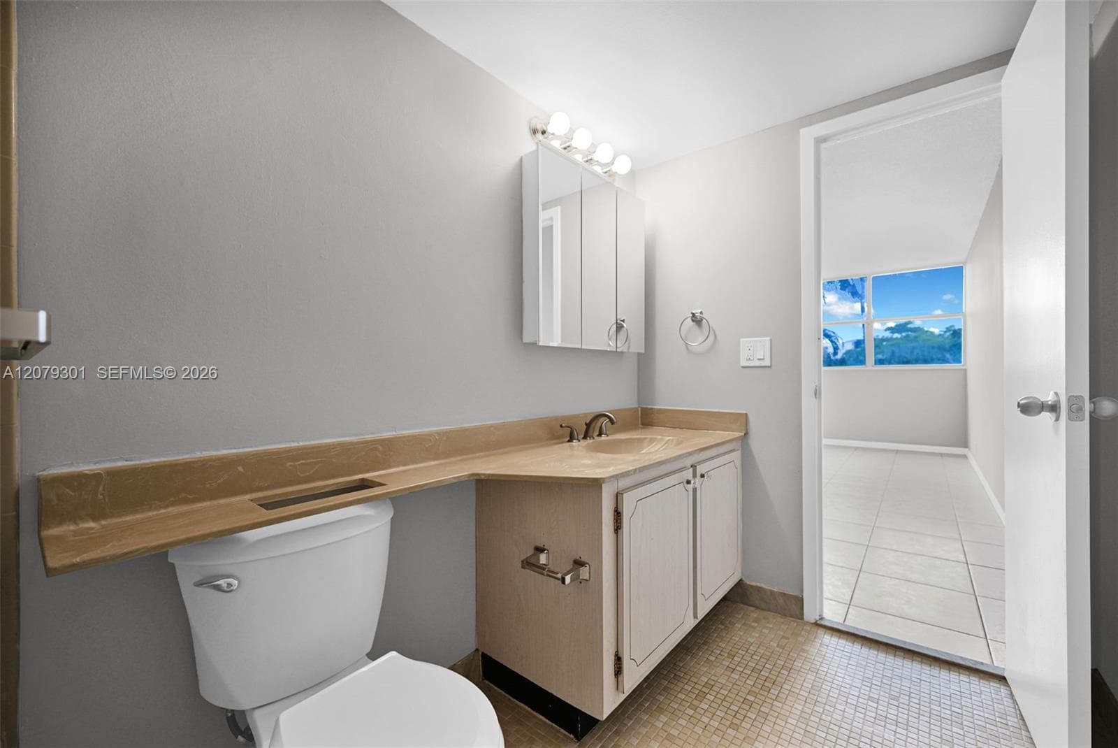 LAKE POINT TOWER CONDOMIN · #109 in Hallandale Beach - Photo 22