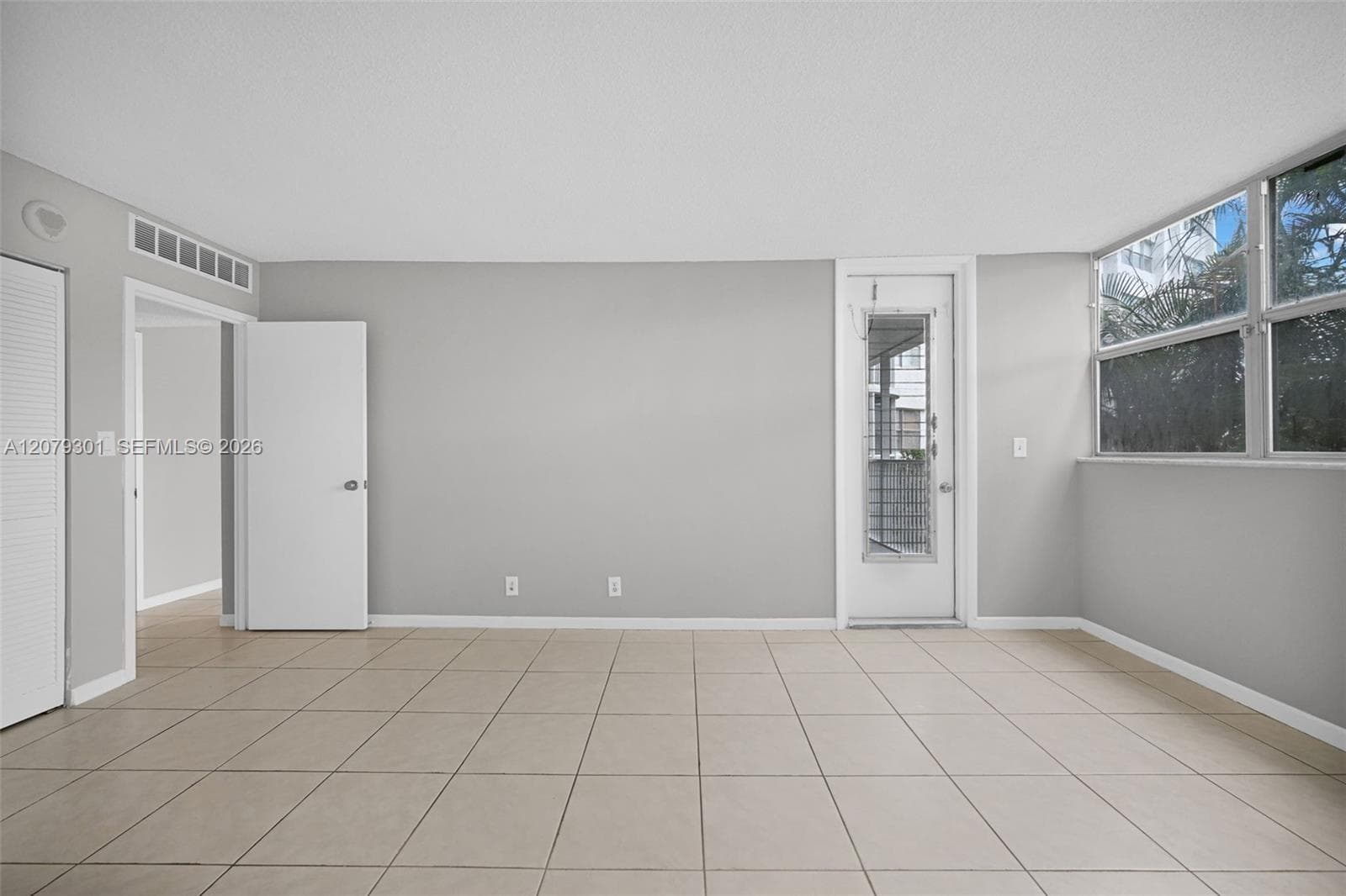 LAKE POINT TOWER CONDOMIN · #109 in Hallandale Beach - Photo 20