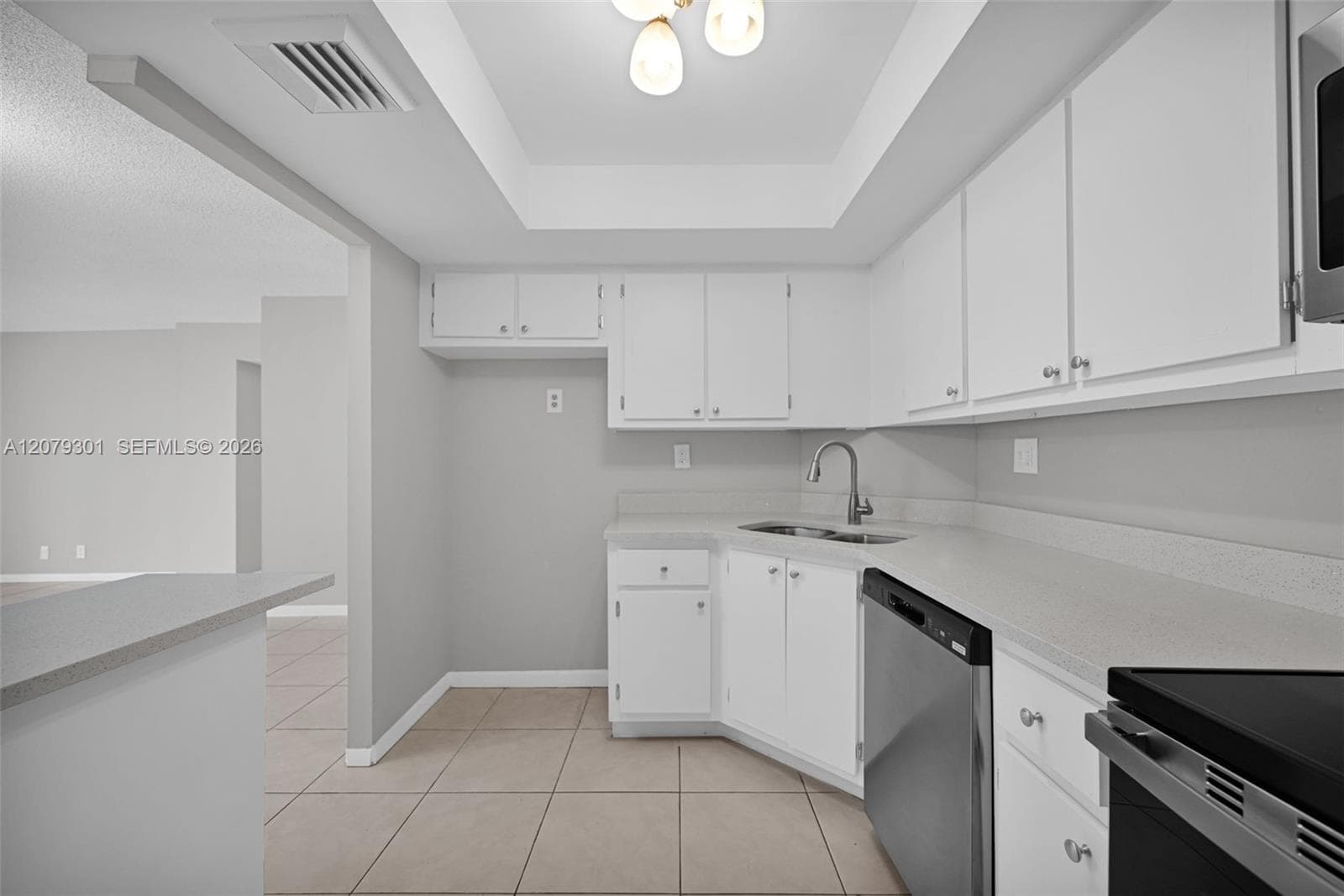 LAKE POINT TOWER CONDOMIN · #109 in Hallandale Beach - Photo 14