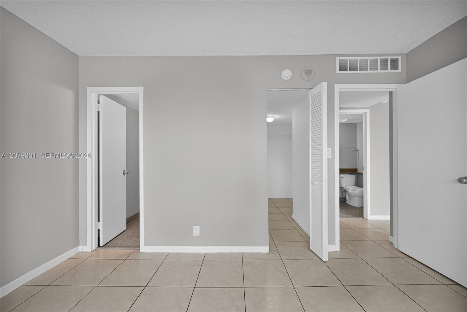 LAKE POINT TOWER CONDOMIN · #109 in Hallandale Beach - Photo 18