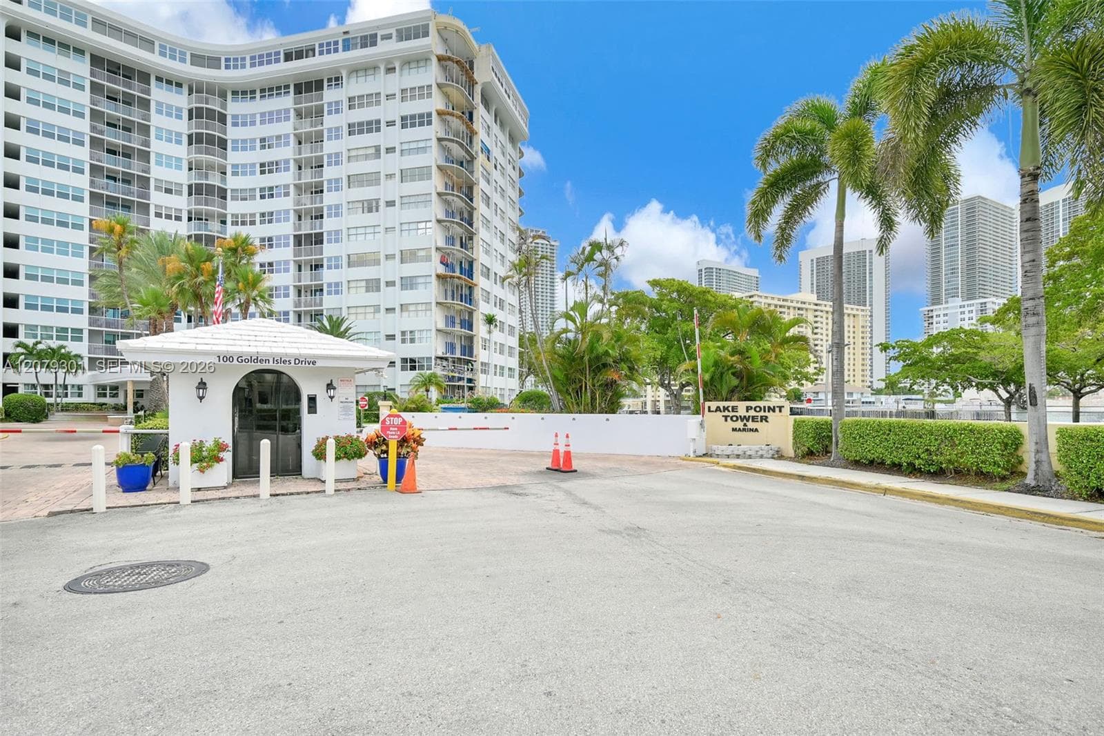 LAKE POINT TOWER CONDOMIN · #109 in Hallandale Beach - Photo 35