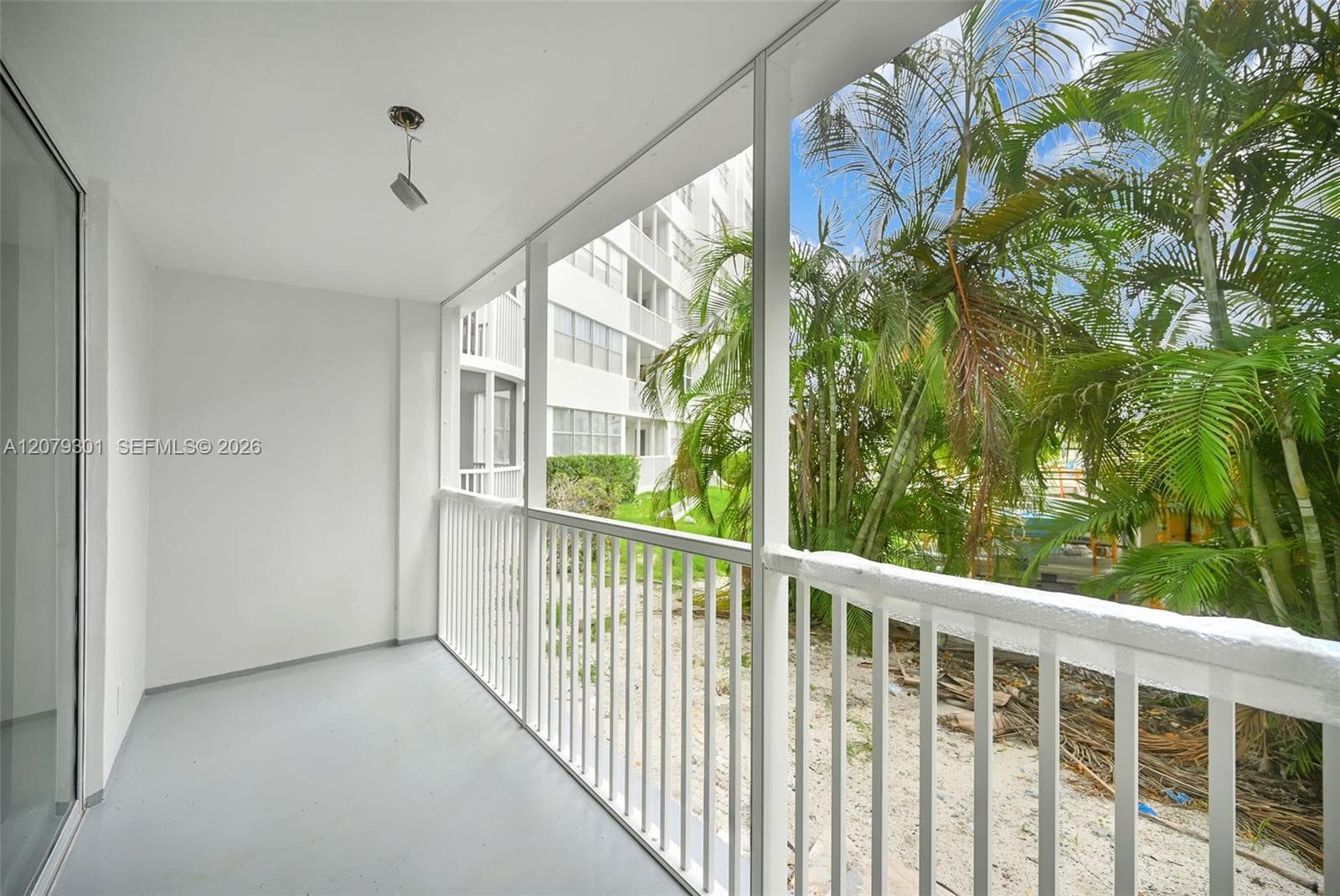 LAKE POINT TOWER CONDOMIN · #109 in Hallandale Beach - Photo 25