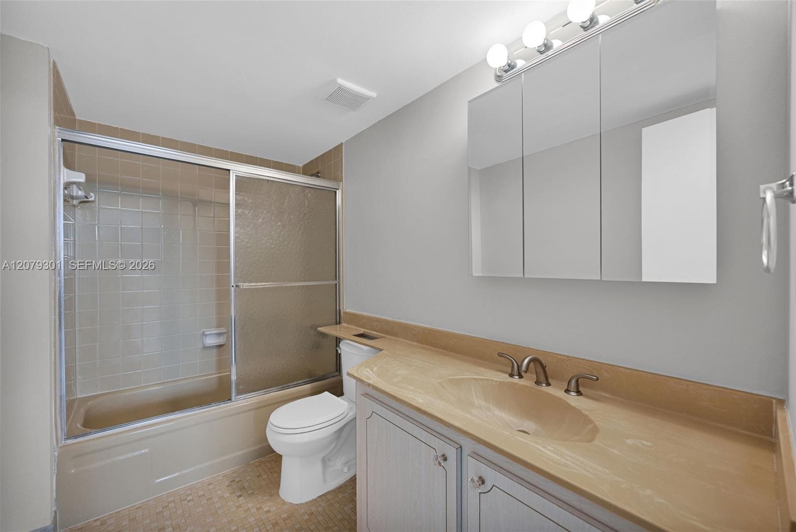 LAKE POINT TOWER CONDOMIN · #109 in Hallandale Beach - Photo 21