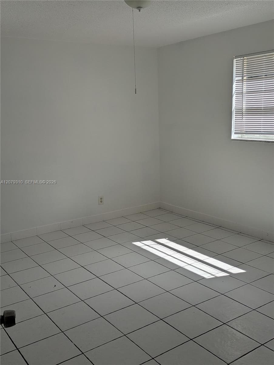 NORTH HOLLYWOOD · #106 in Hollywood - Photo 6