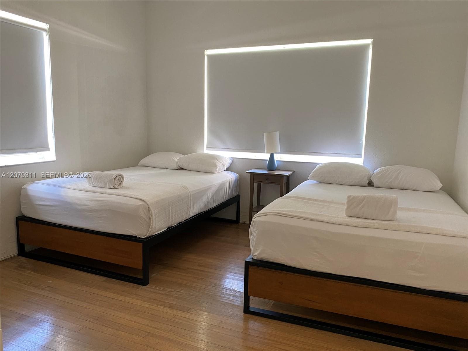 Second bedroom.