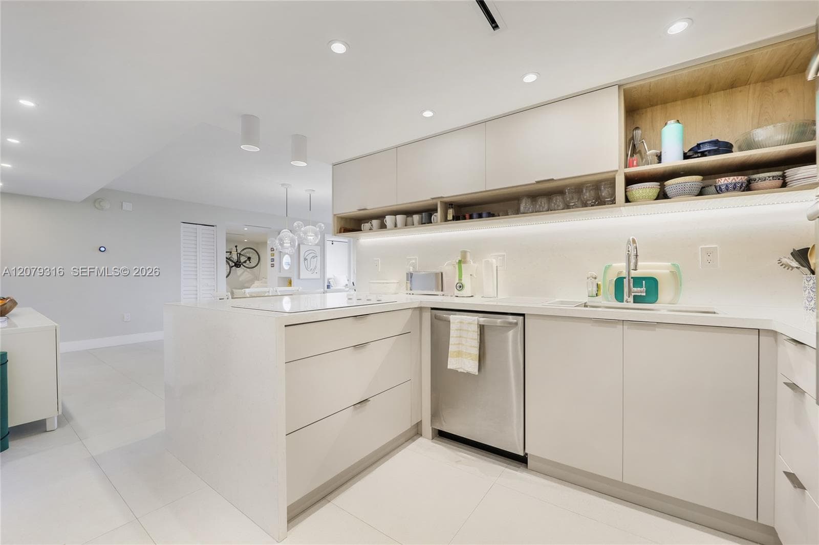 CAPE FLORIDA CLIB CONDO P · #511 in Key Biscayne - Photo 7