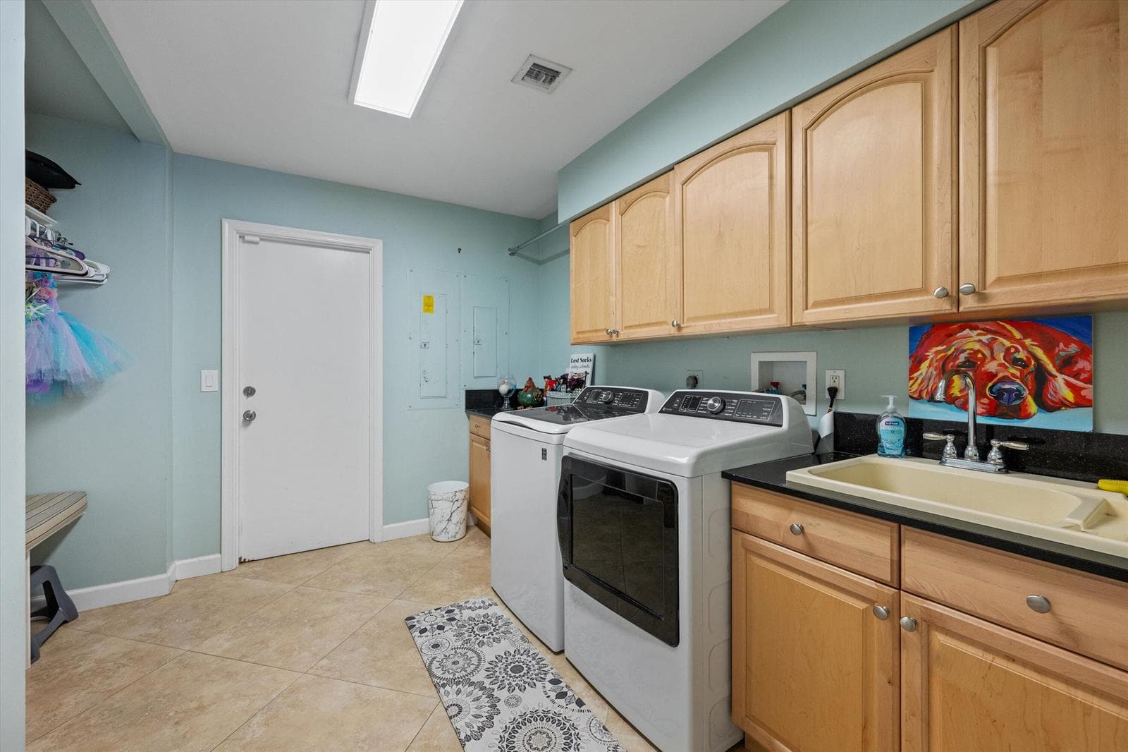 Laundry Room With Sink