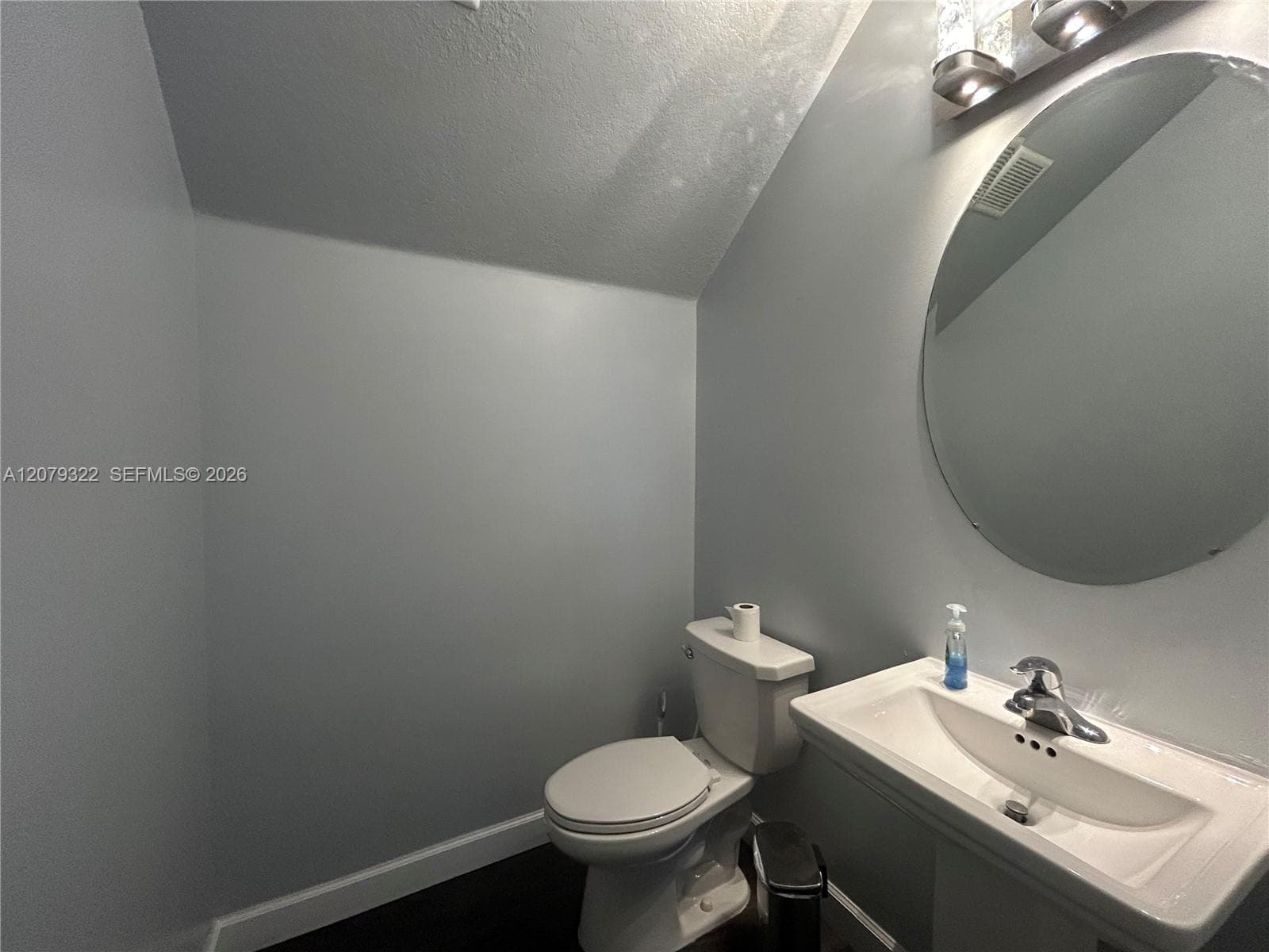 181 NE 25th Ter #0 photo 9