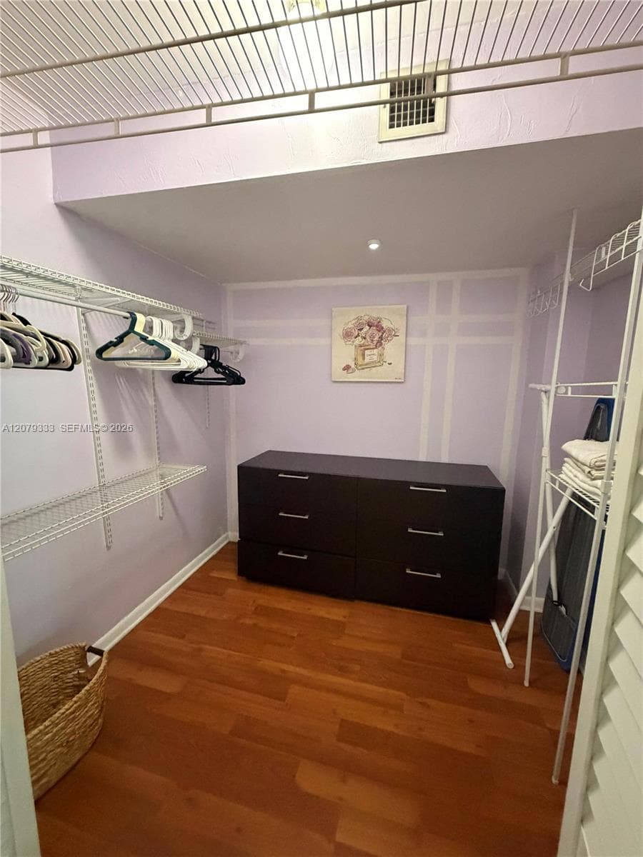 ROYAL OAKS CONDO · #430 in Miami - Photo 16