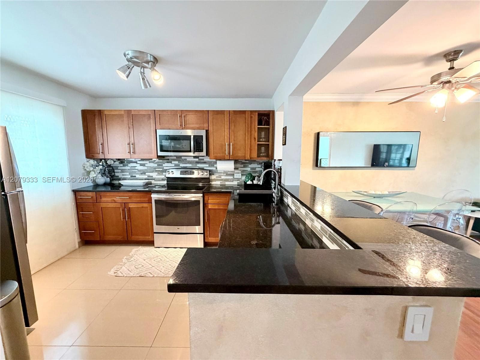 ROYAL OAKS CONDO · #430 in Miami - Photo 5