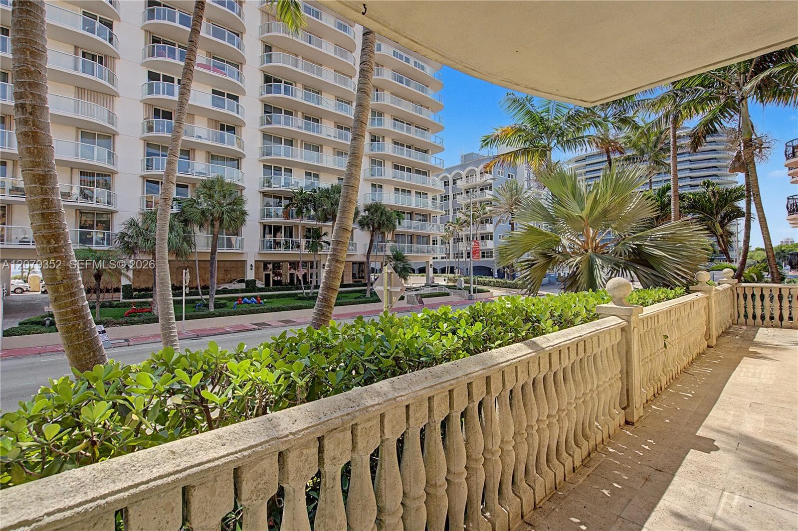 SURFSIDE PALMS CONDO · #115 in Surfside - Photo 24
