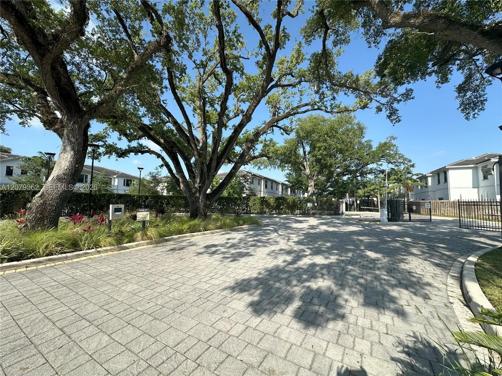 1602 SW 28th Ct photo 28