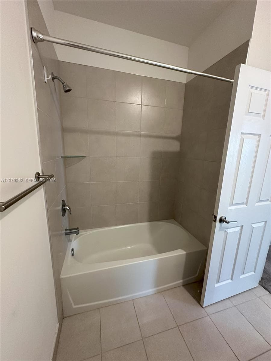 1602 SW 28th Ct photo 24