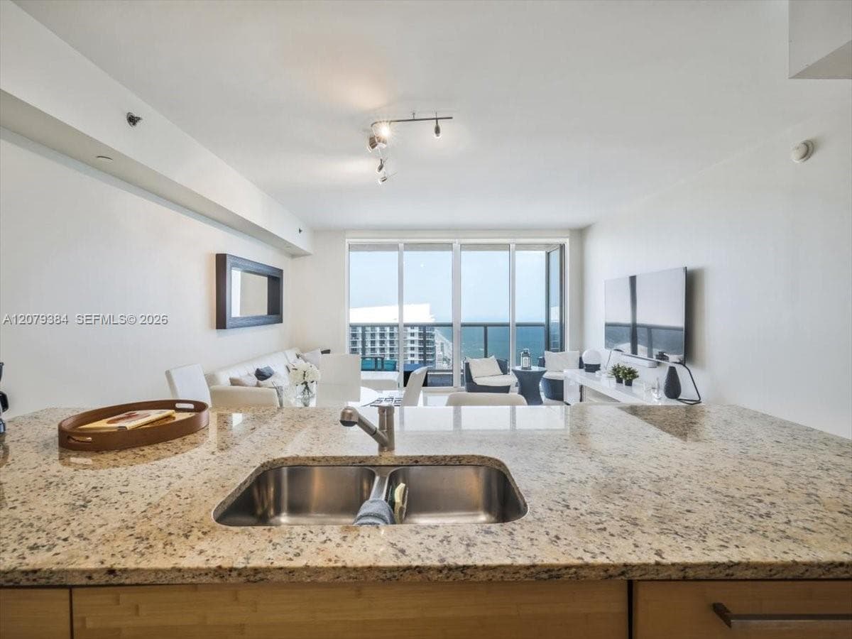 BEACH CLUB TWO CONDO · #5009 in Hallandale Beach - Photo 30