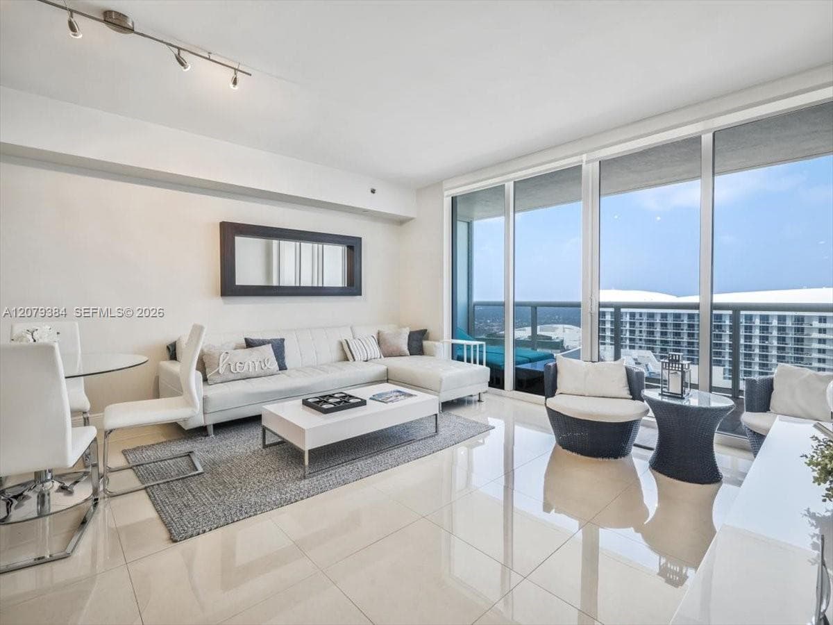 BEACH CLUB TWO CONDO · #5009 in Hallandale Beach - Photo 8