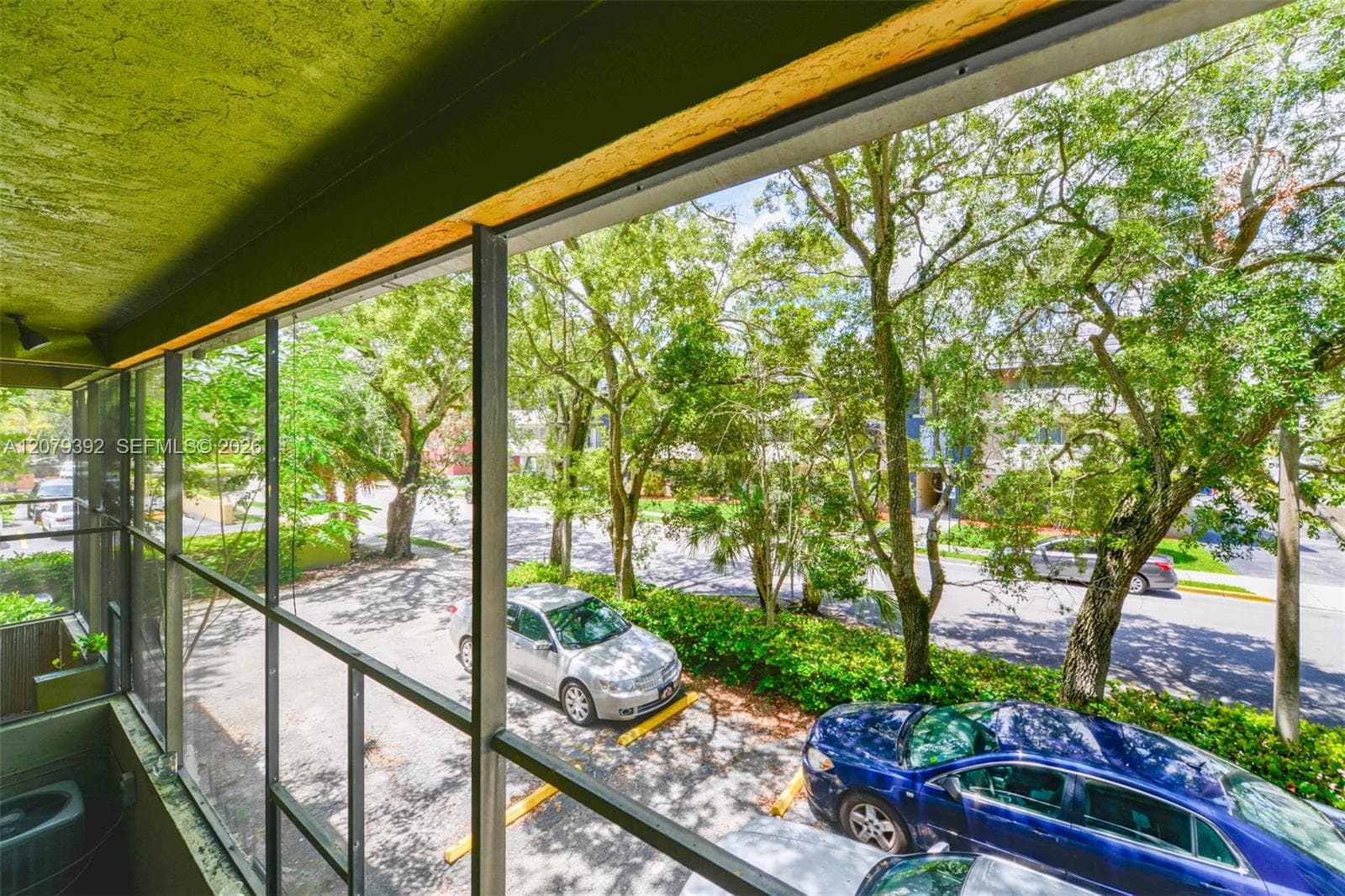 TREETOP TOWERS CONDO · #D in South Miami - Photo 4