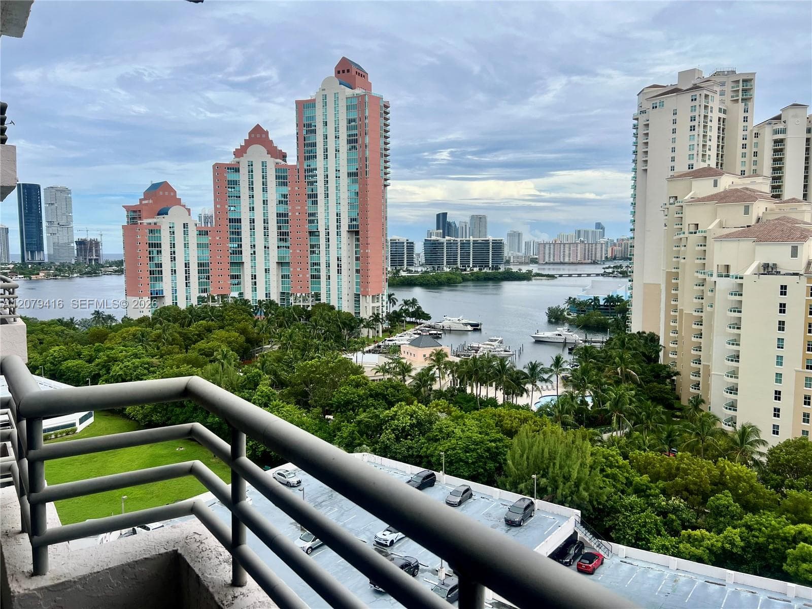 PARC CENTRAL AVENTURA SOU · #1615 in Aventura - Photo 32