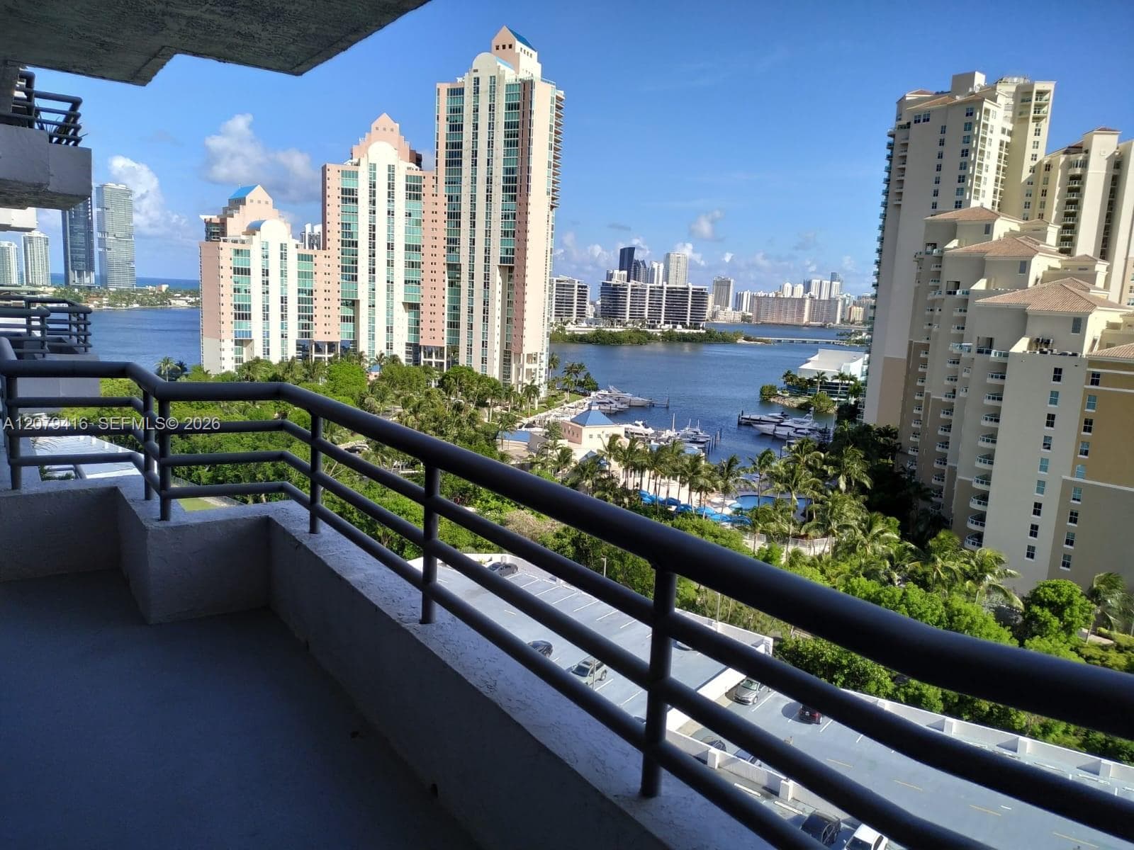 PARC CENTRAL AVENTURA SOU · #1615 in Aventura - Photo 30
