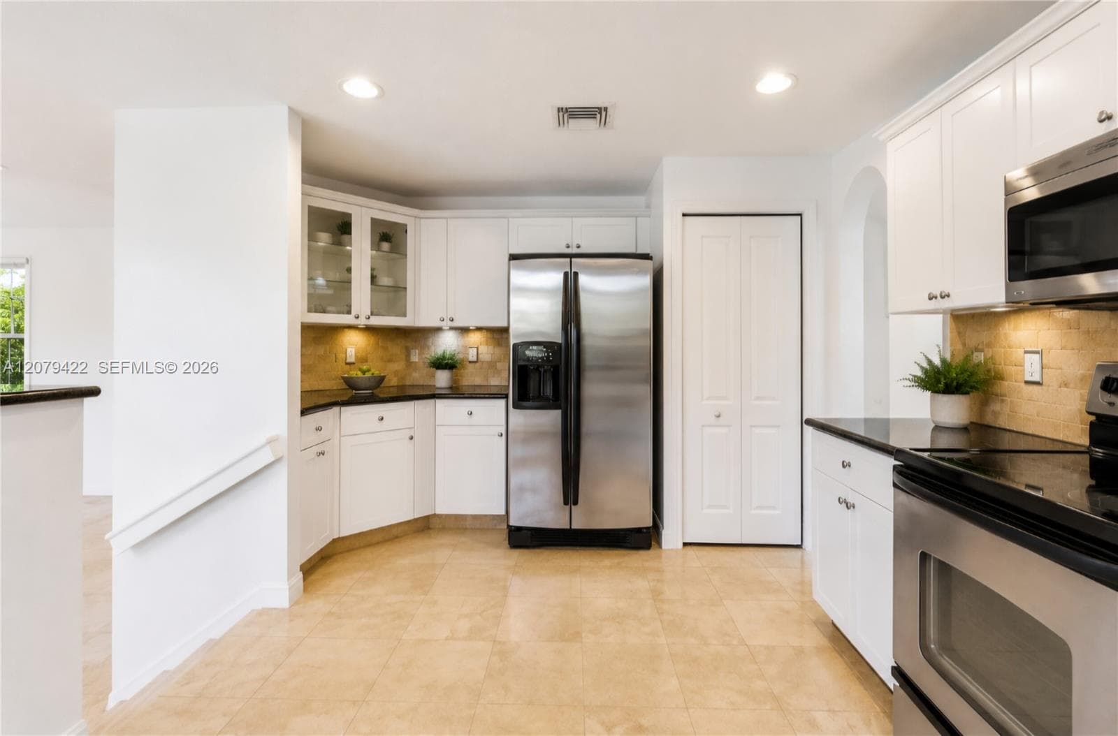 10916 NW 58th Ter photo 9