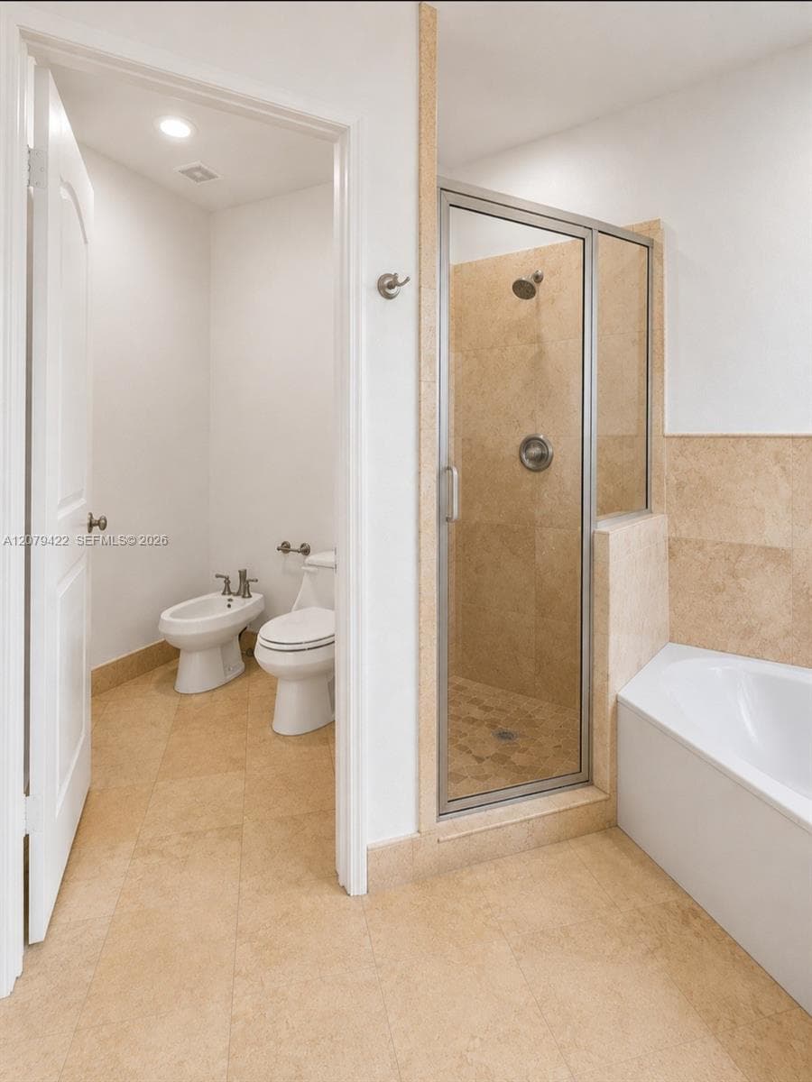 10916 NW 58th Ter photo 24