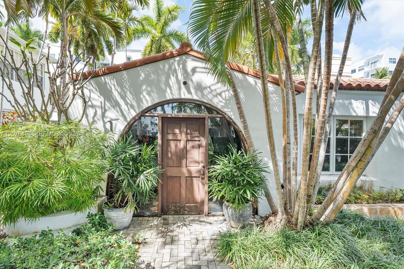 1024 Lenox Ave #1 photo 9