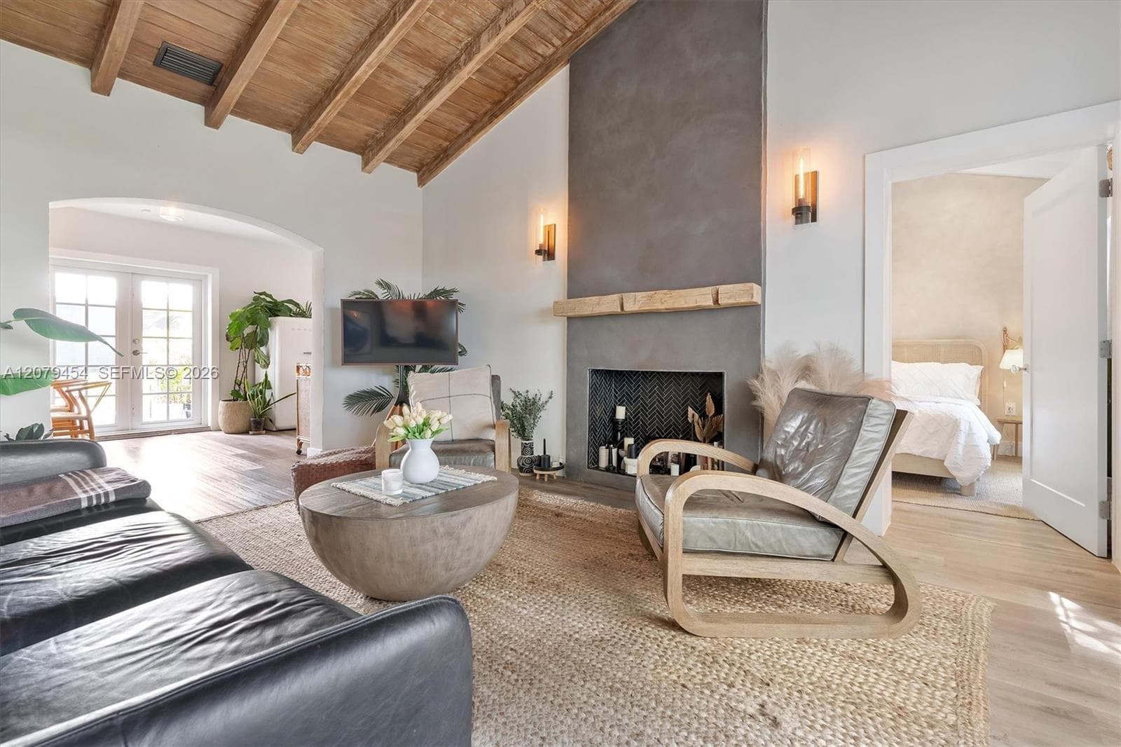 1024 Lenox Ave #1 photo 10