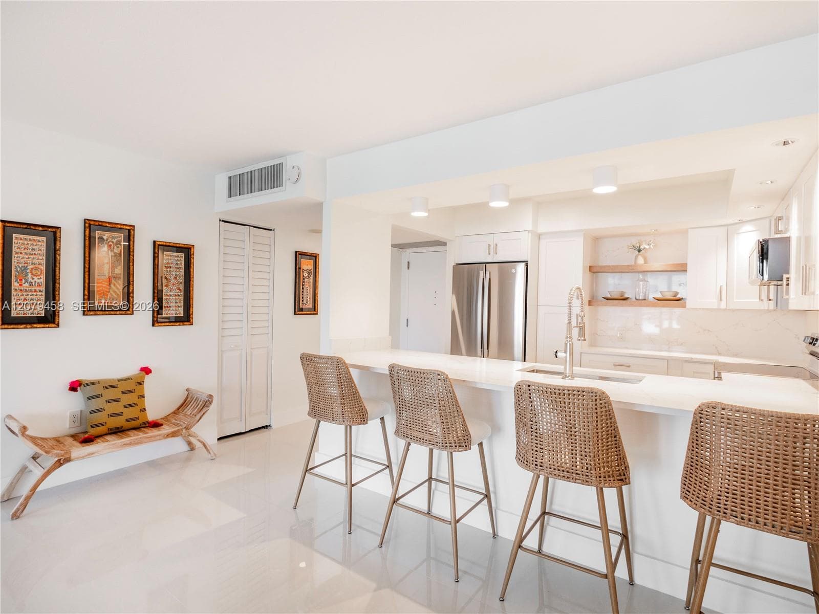 ARLEN BEACH CONDO · #307 in Miami Beach - Photo 1