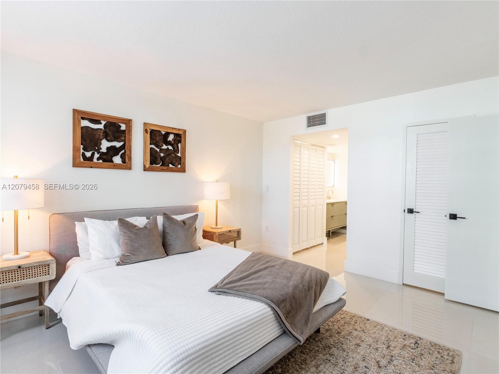 ARLEN BEACH CONDO · #307 in Miami Beach - Photo 9