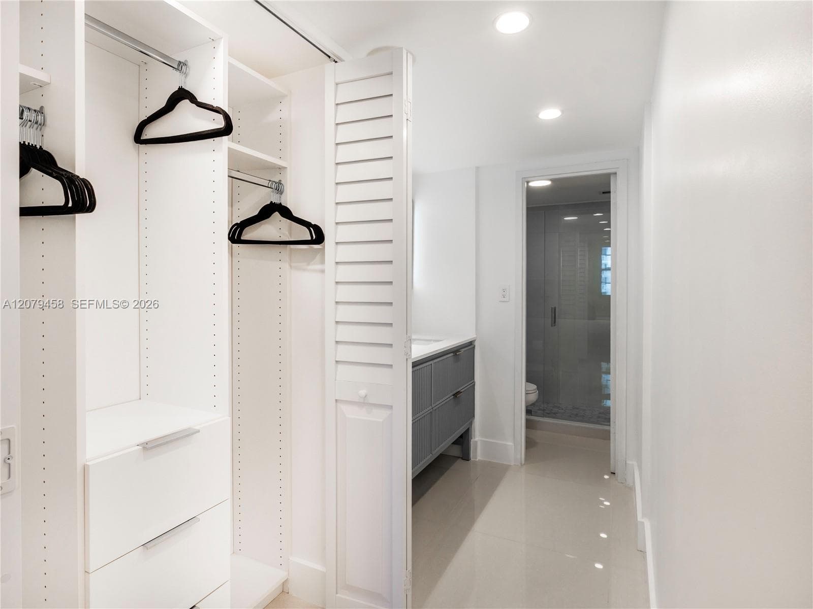 ARLEN BEACH CONDO · #307 in Miami Beach - Photo 15