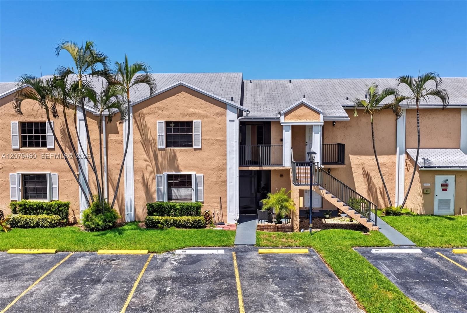 LAKESHORE CONDO · #1080E in Homestead - Photo 1