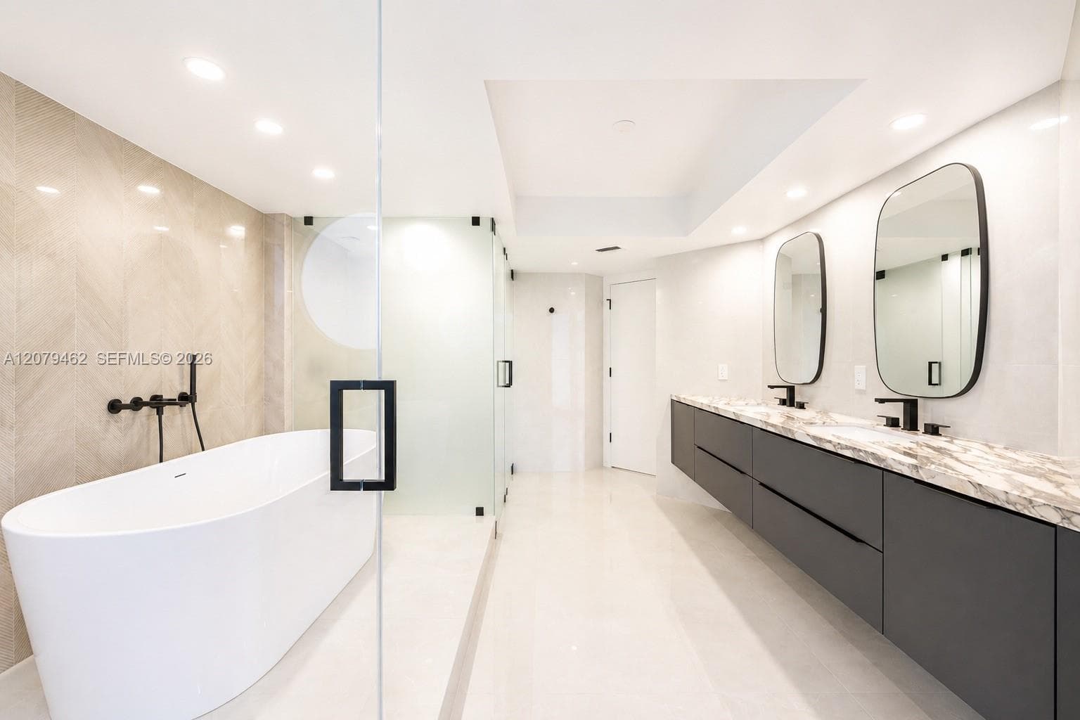 LANDMARK · #1801 in Aventura - Photo 22