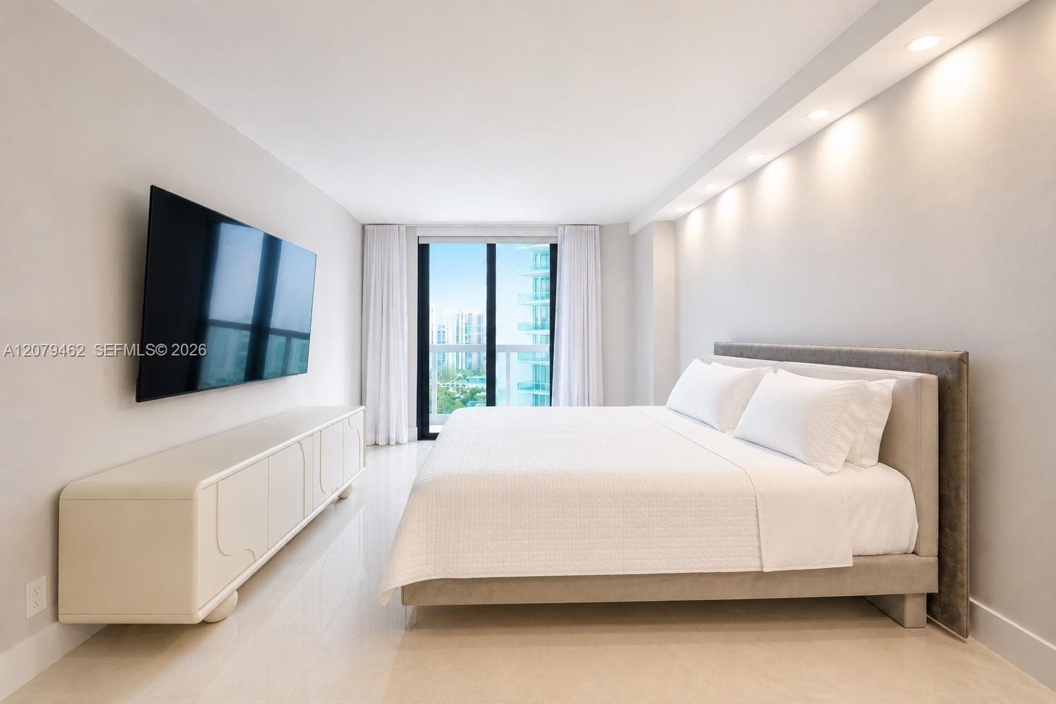 LANDMARK · #1801 in Aventura - Photo 20