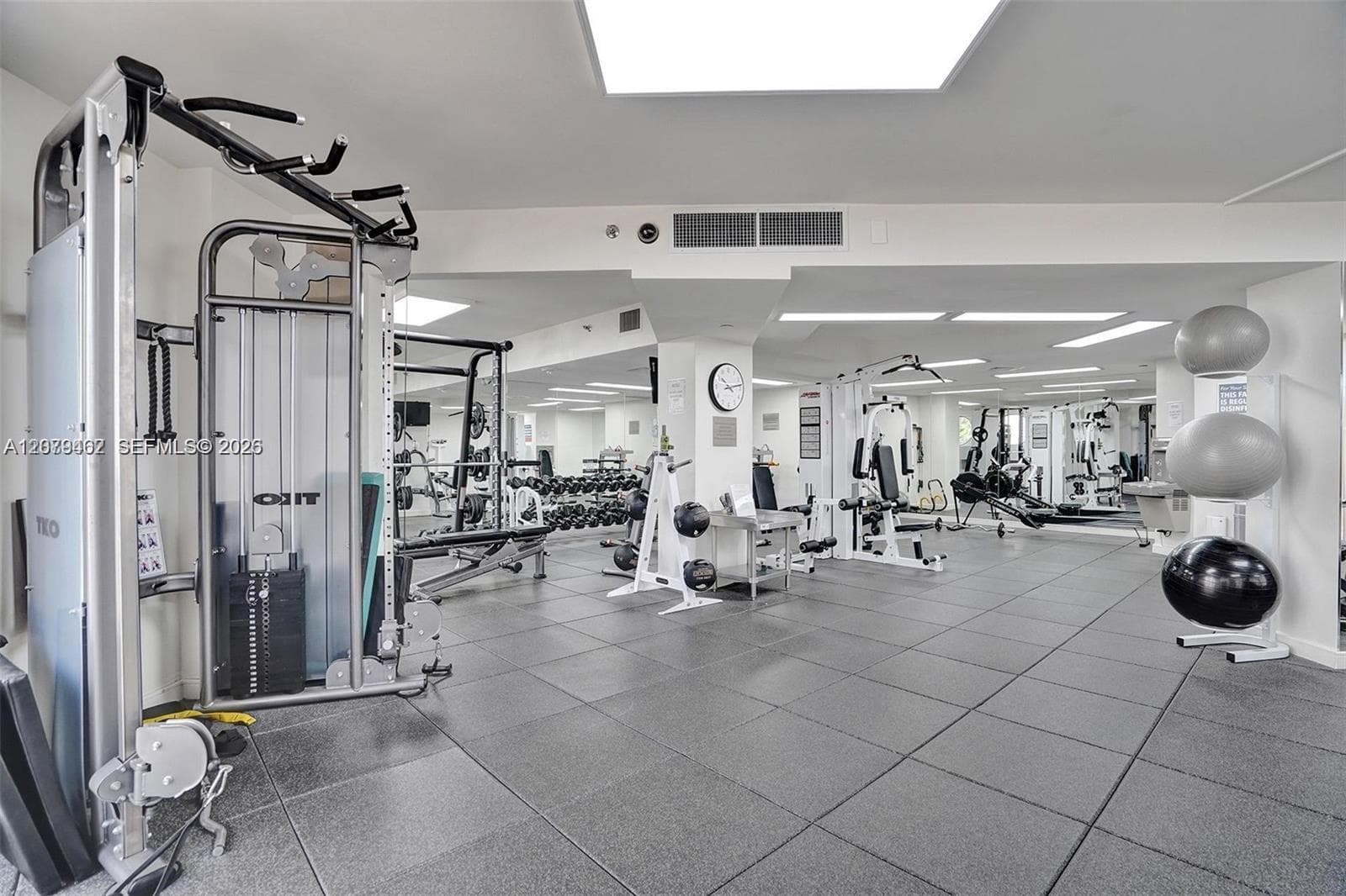 LANDMARK · #1801 in Aventura - Photo 39