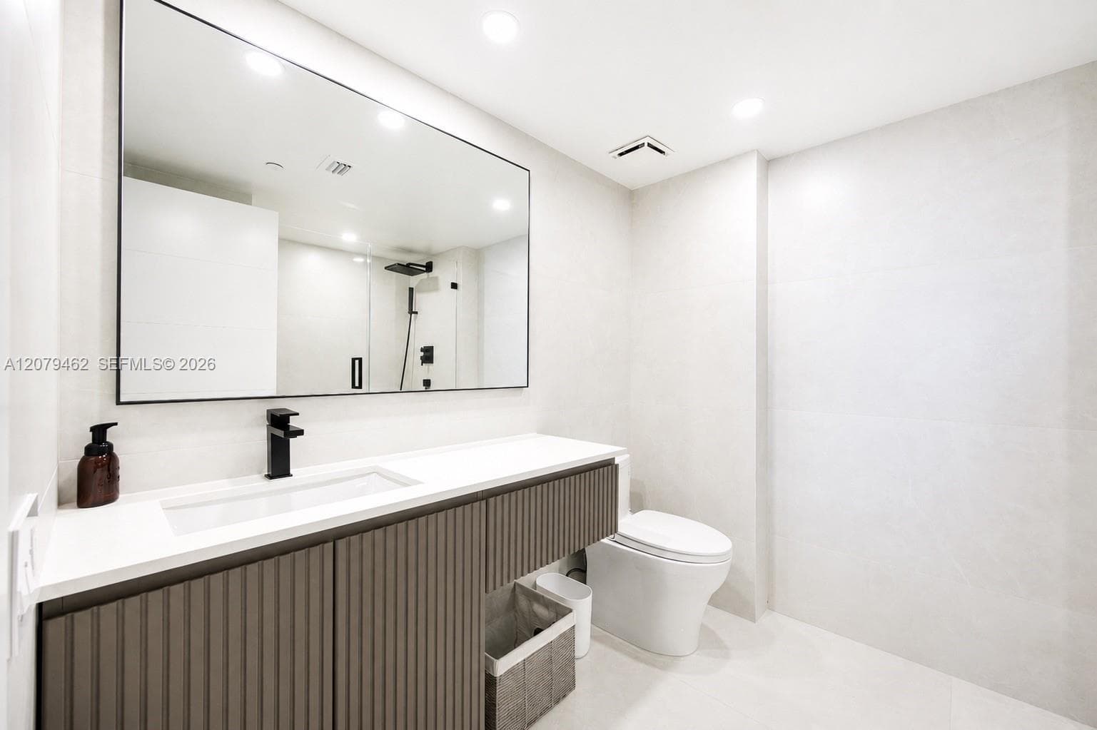 LANDMARK · #1801 in Aventura - Photo 29