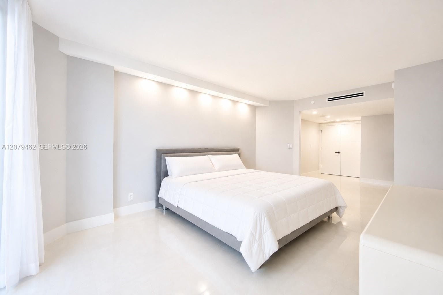 LANDMARK · #1801 in Aventura - Photo 21