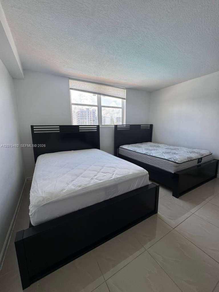 RESIDENCES ON HOLLYWOOD B · #200 in Hollywood - Photo 12