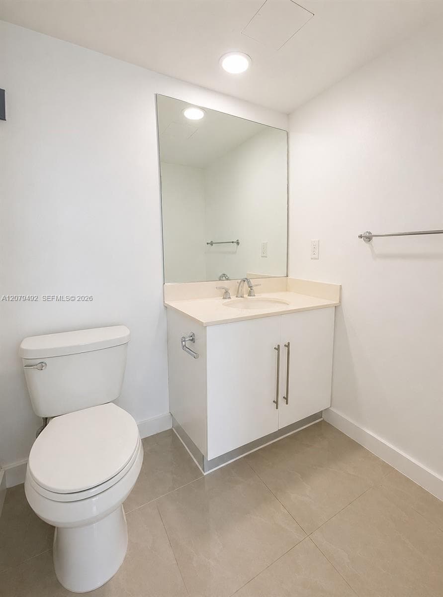RESIDENCES ON HOLLYWOOD B · #200 in Hollywood - Photo 5