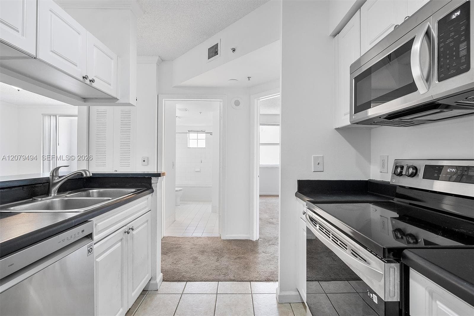 Porto Bellagio · #2619 in Sunny Isles Beach - Photo 12