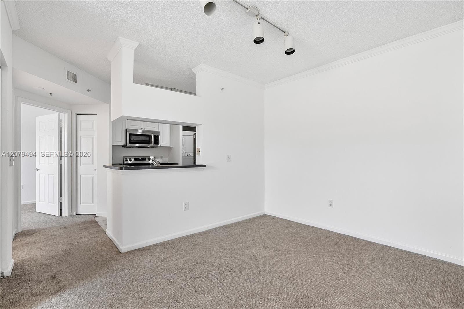 Porto Bellagio · #2619 in Sunny Isles Beach - Photo 9