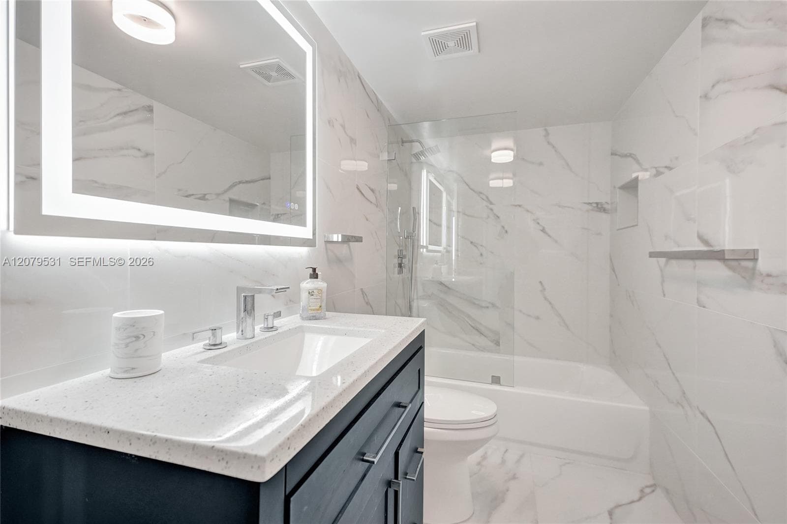 INDIAN CREEK CL MARINA CO · #9A in Miami Beach - Photo 16