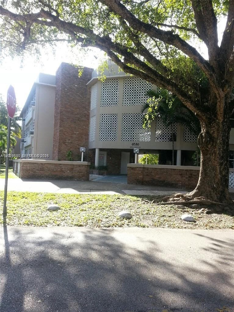 Santona Condo · #A3 in Coral Gables - Photo 1