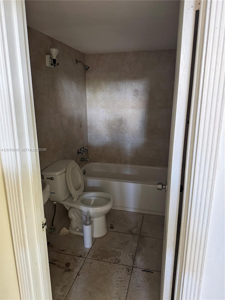 LA CASTELLANA · #214 in North Miami - Photo 10