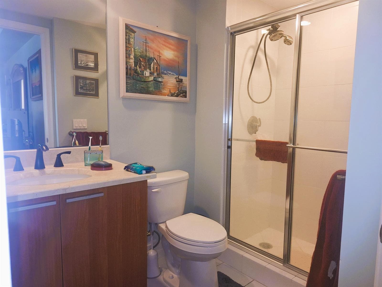 2nd bathroom 1